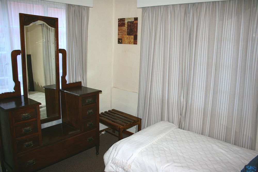 Thatchings Bed And Breakfast Nottingham Road Esterno foto